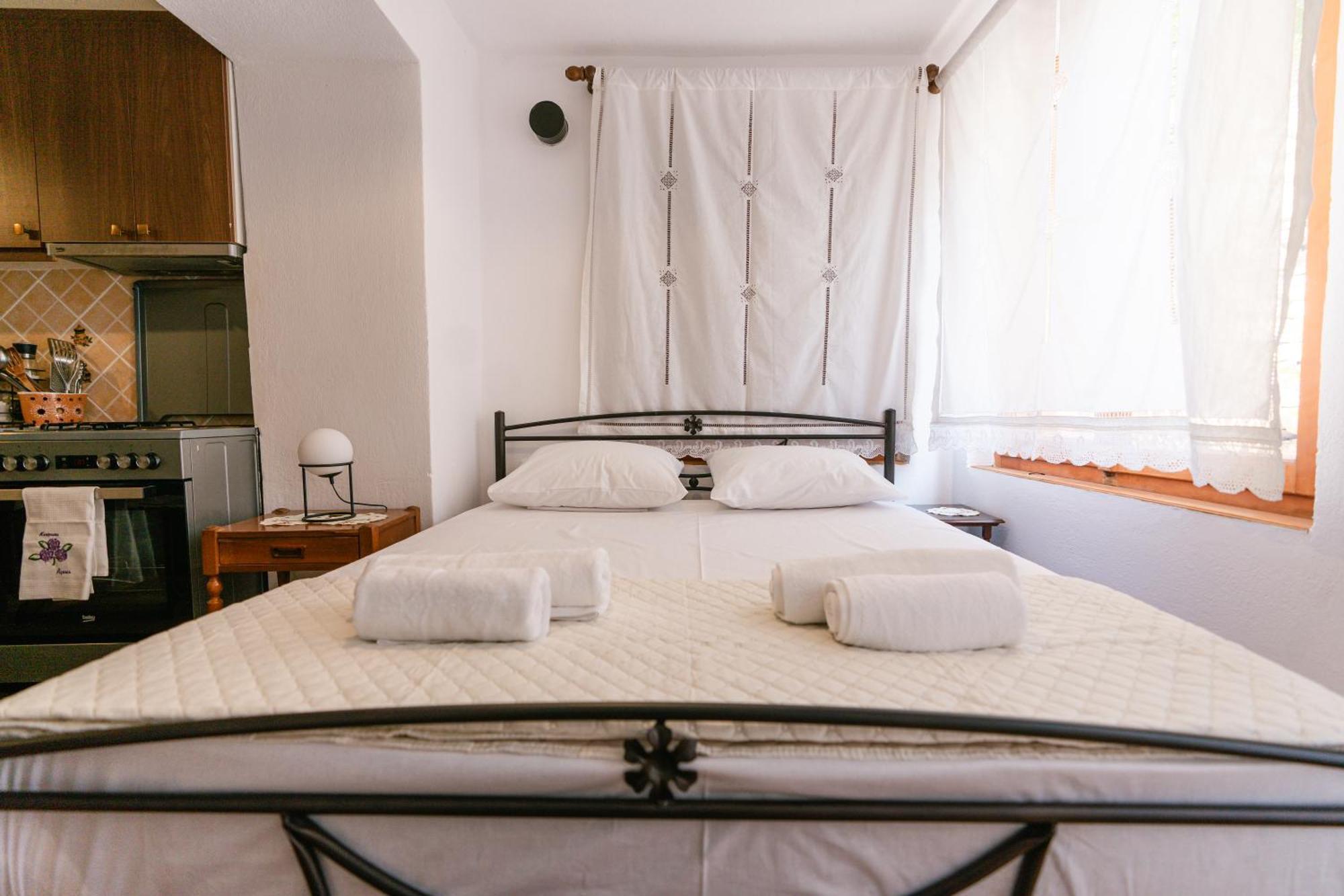Petrichor Hotel Gjirokaster Exterior photo