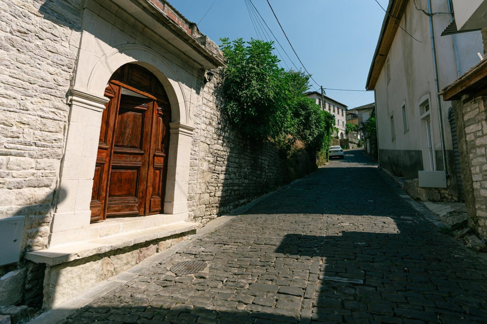 Petrichor Hotel Gjirokaster Exterior photo