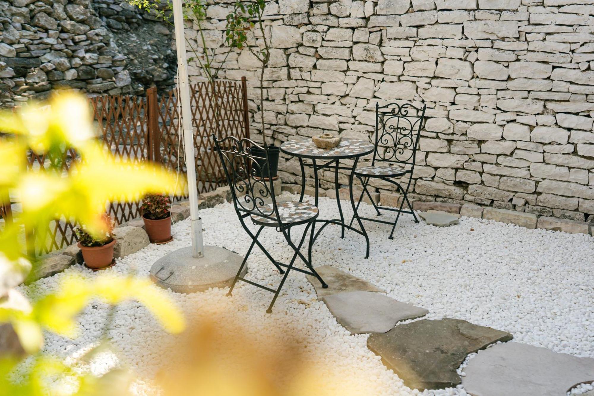 Petrichor Hotel Gjirokaster Exterior photo