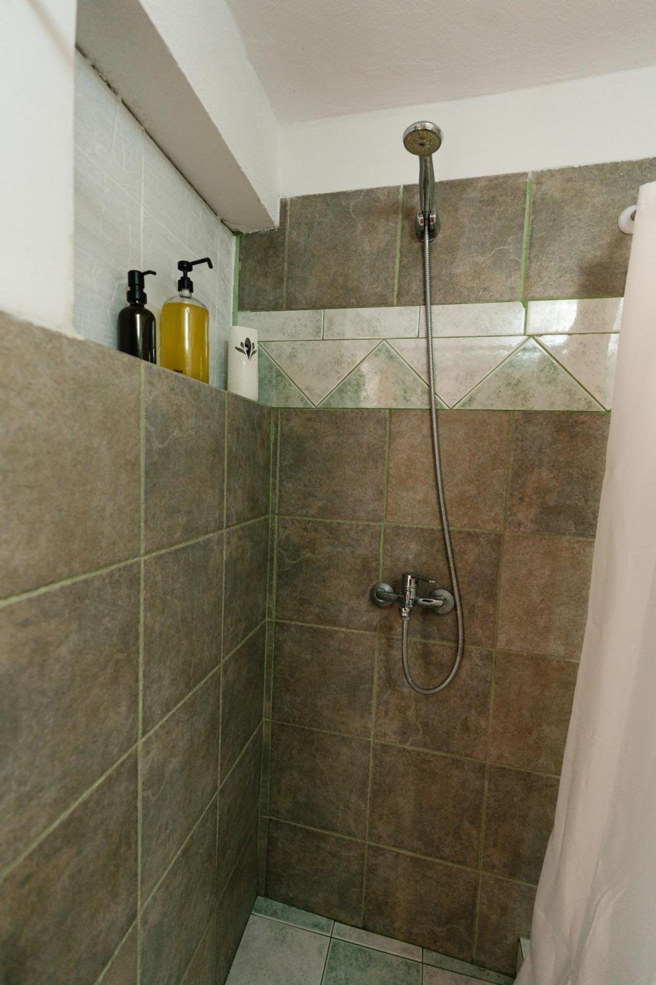 Petrichor Hotel Gjirokaster Room photo