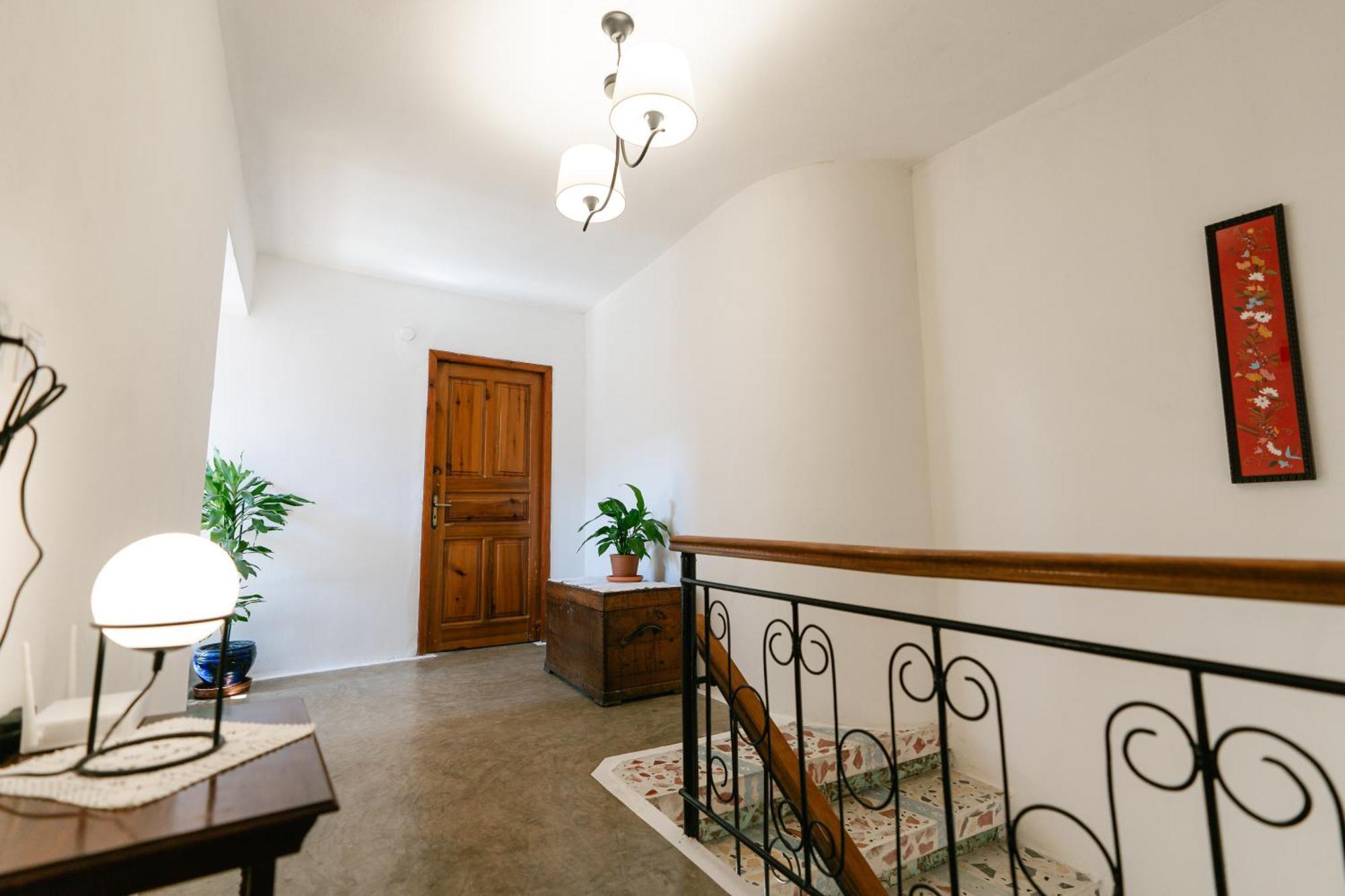 Petrichor Hotel Gjirokaster Exterior photo