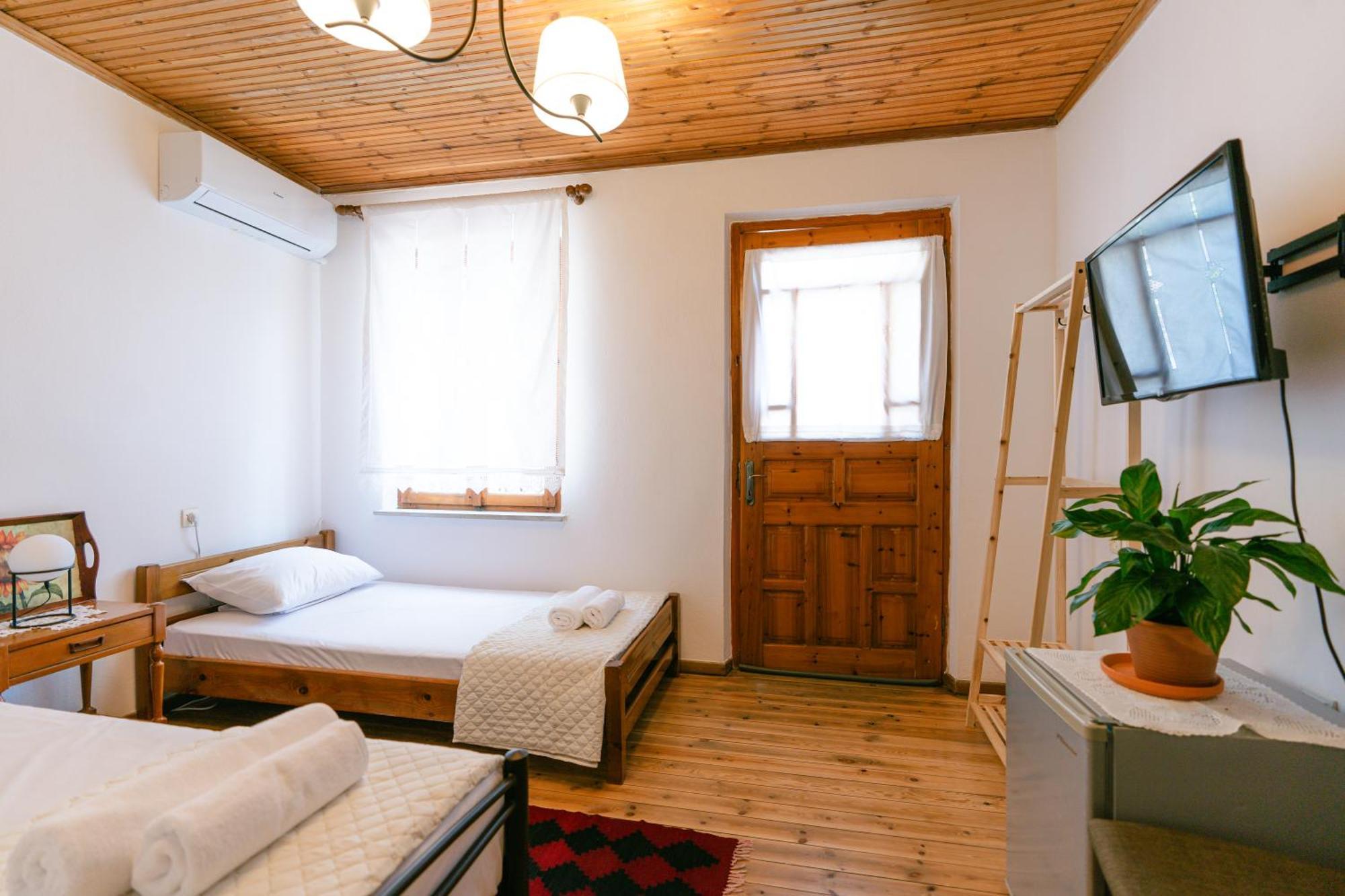 Petrichor Hotel Gjirokaster Exterior photo