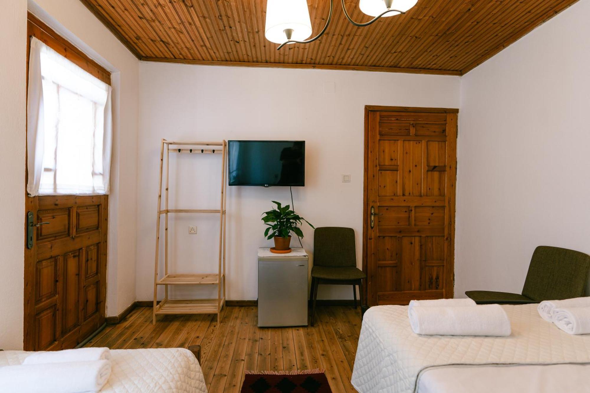 Petrichor Hotel Gjirokaster Exterior photo